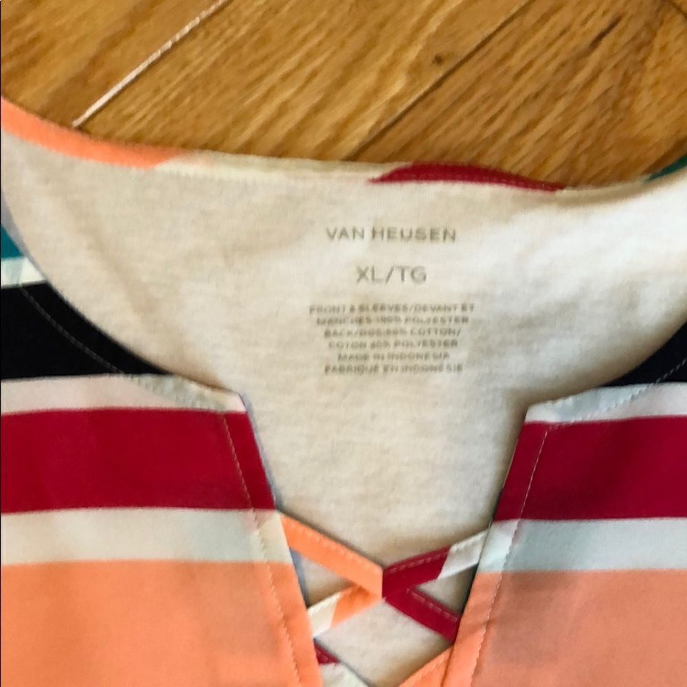 VanāHeusenāHorizontalāStripedĀ Teeāš¦ - Picture 2 of 4